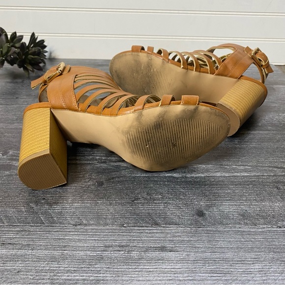 JustFab Beja Gladiator Heels - Picture 12 of 15